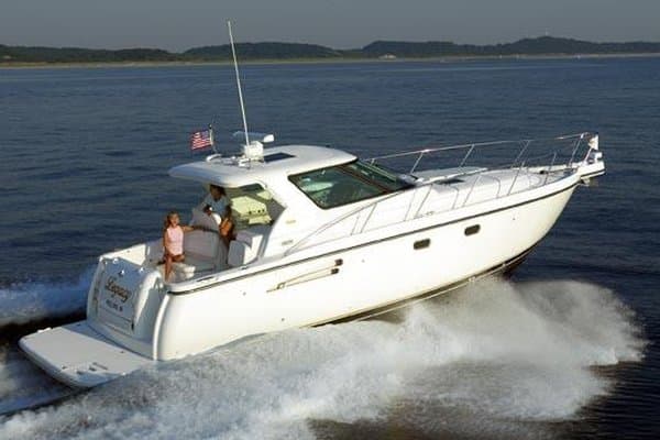 2004 Tiara Yachts 3600 Sovran