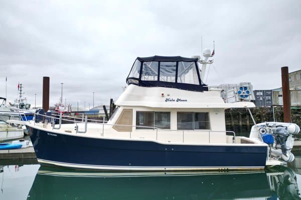 2006 Mainship 34 Trawler