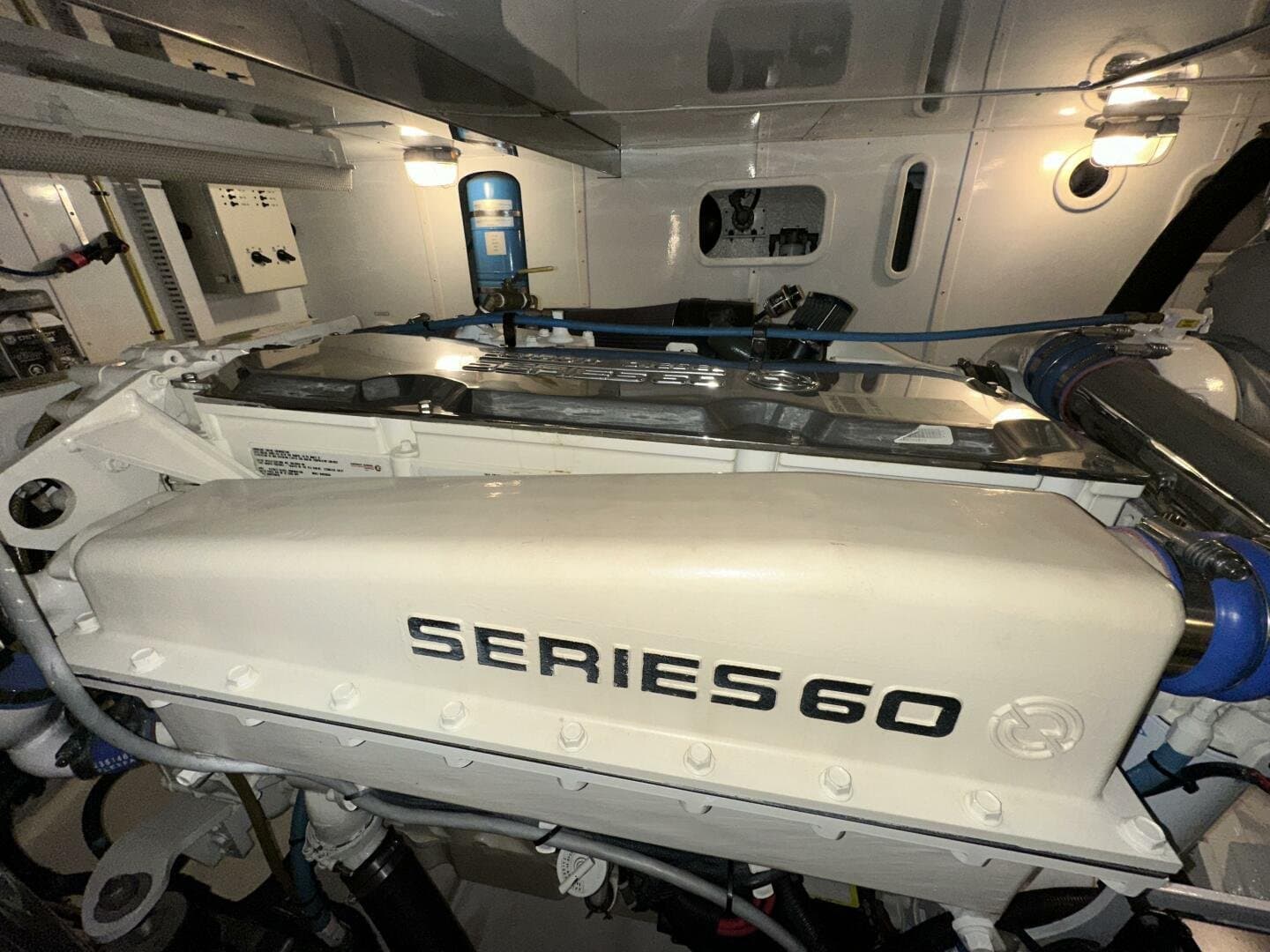 2004 Ocean Alexander 610 Pilothouse