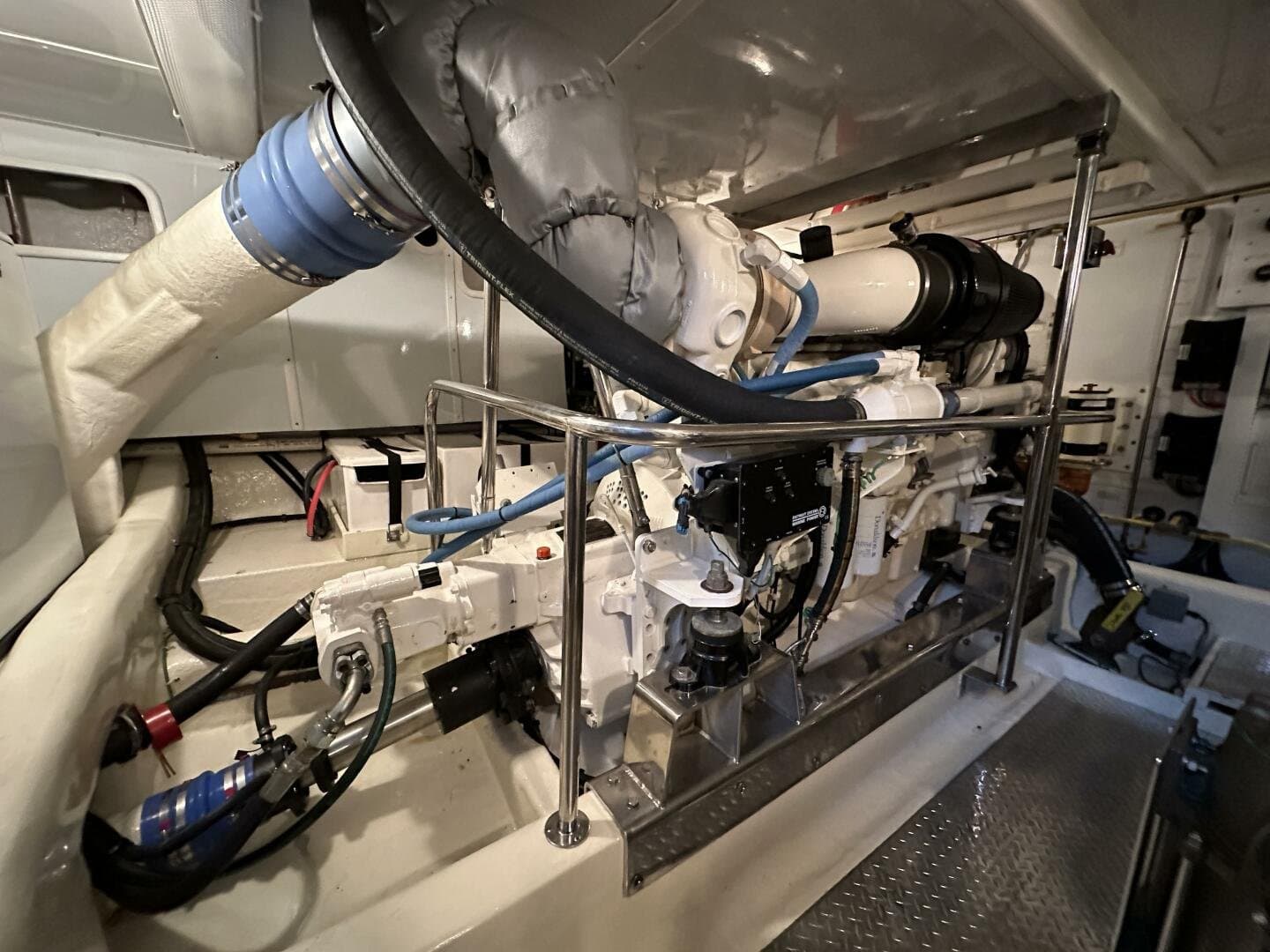 2004 Ocean Alexander 610 Pilothouse