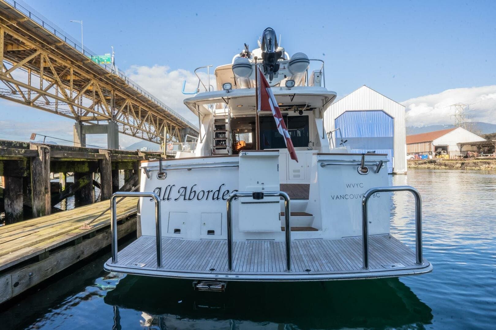 2004 Ocean Alexander 610 Pilothouse