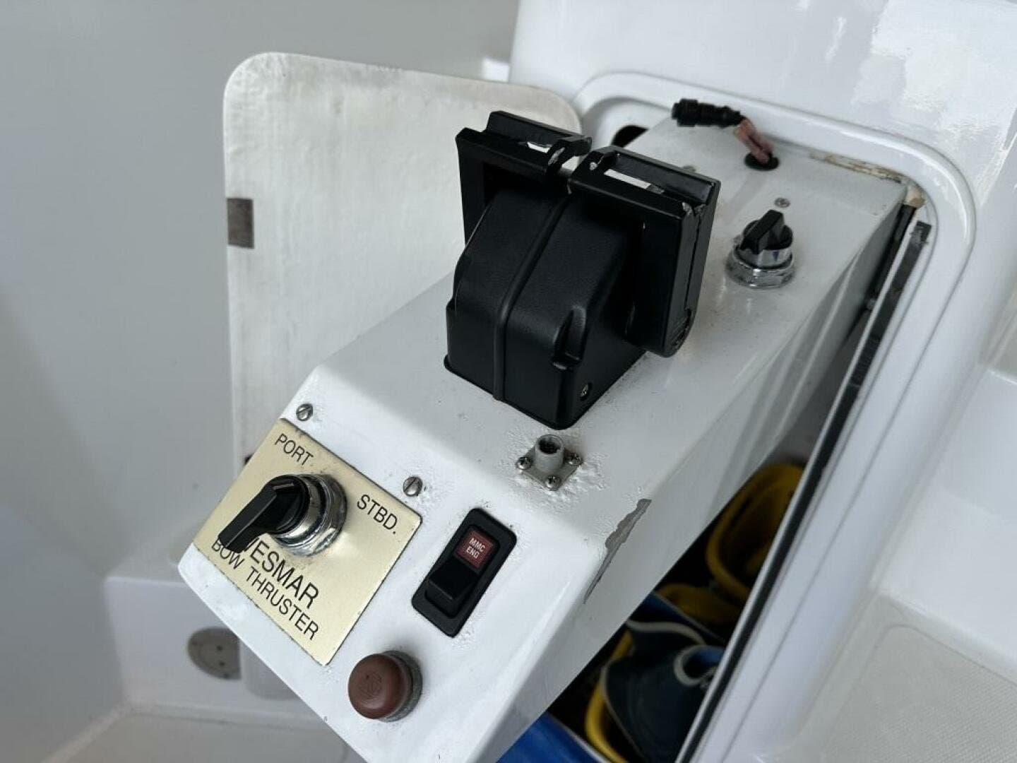 1993 West Bay Pilothouse