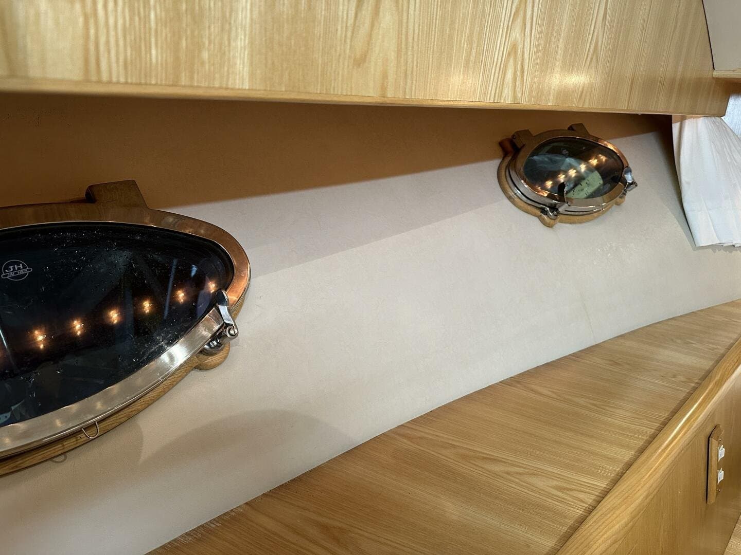 1993 Ocean Alexander 52 Pilothouse