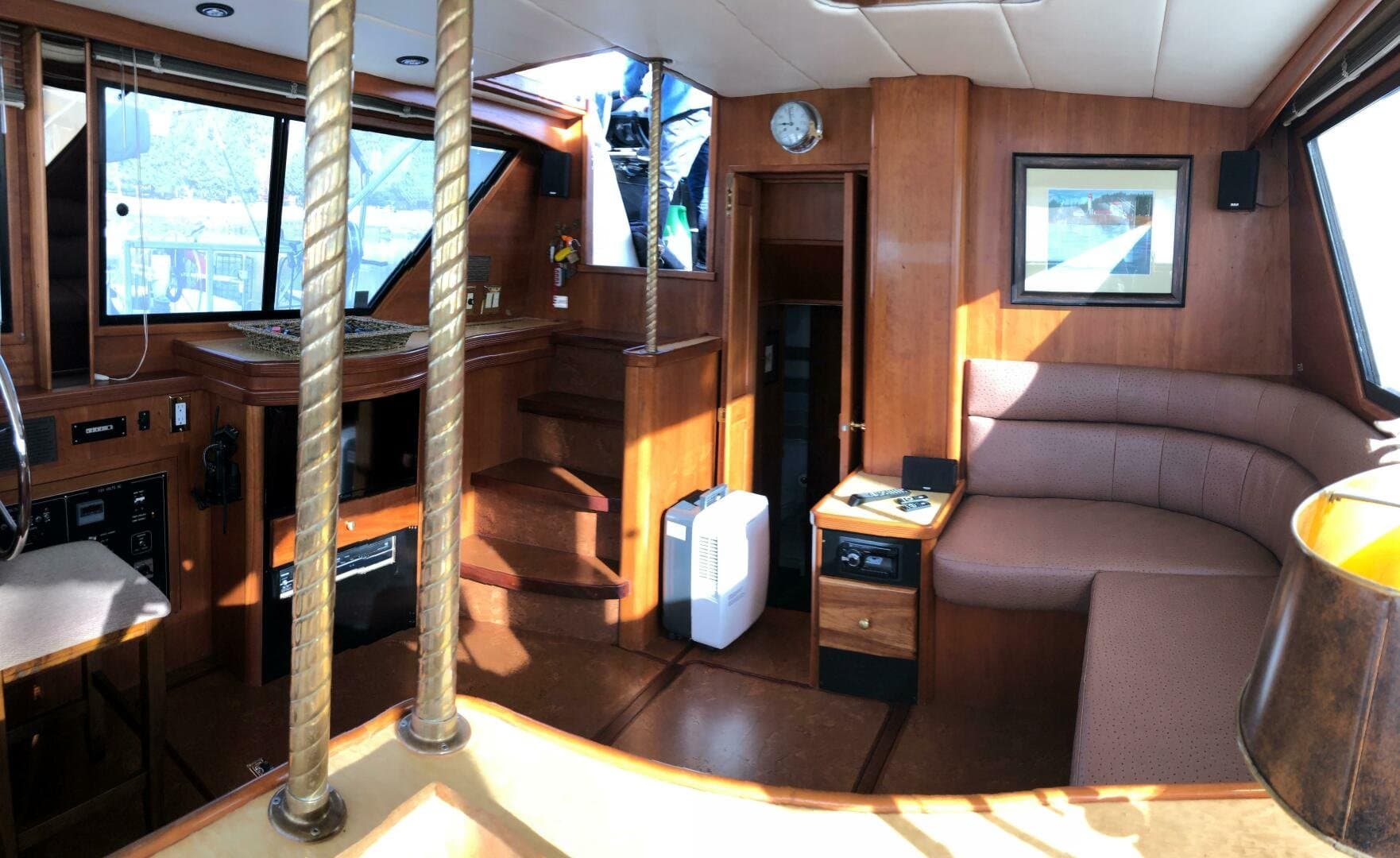 1995 Queenship Aft Cabin