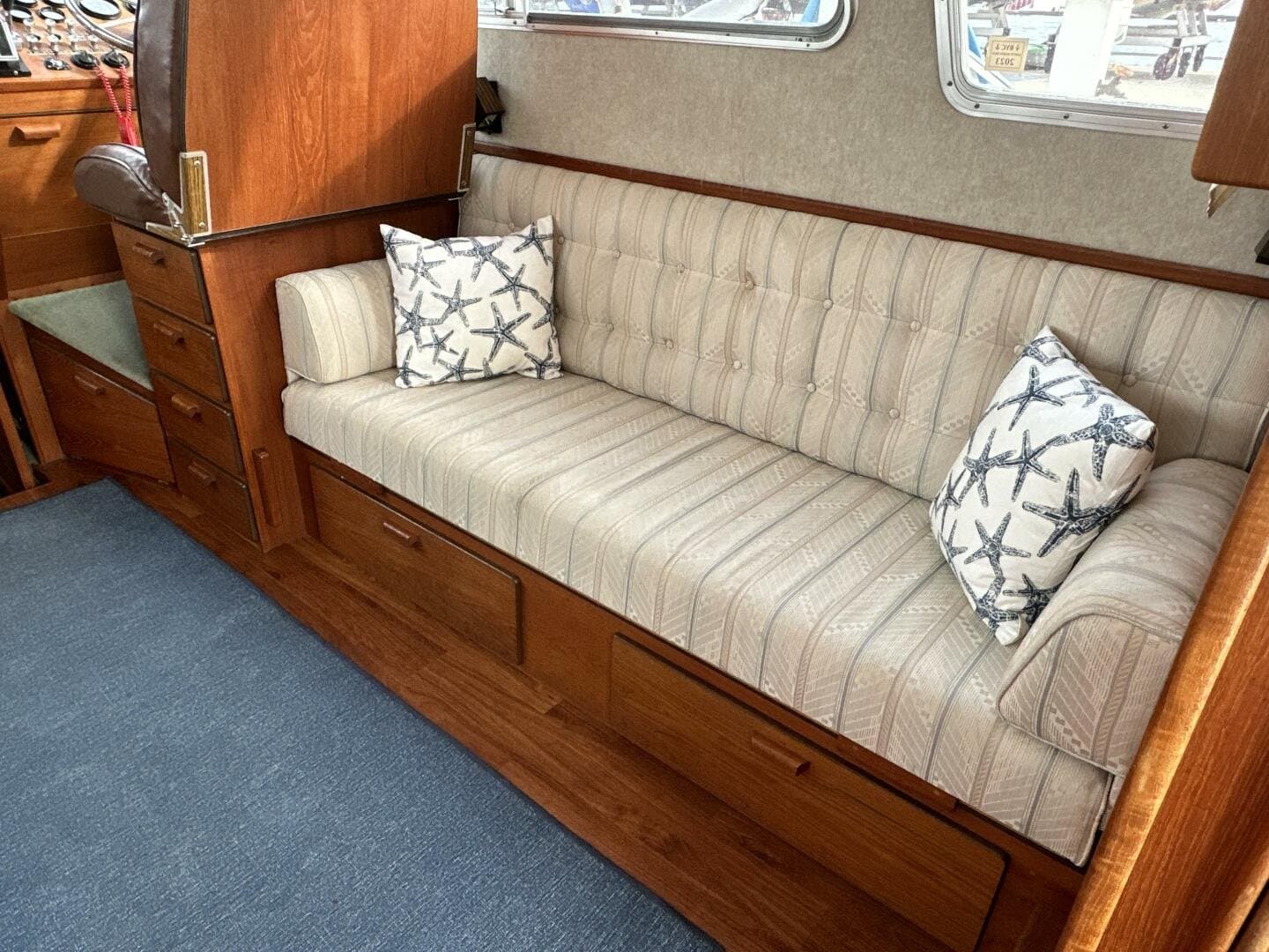 1990 Commander 30