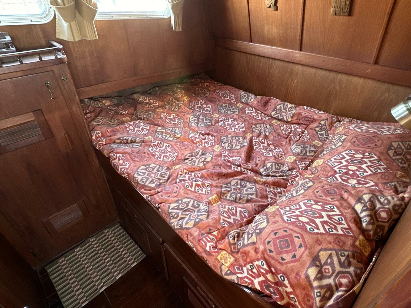 1982 Gulf Commander Aft Cabin