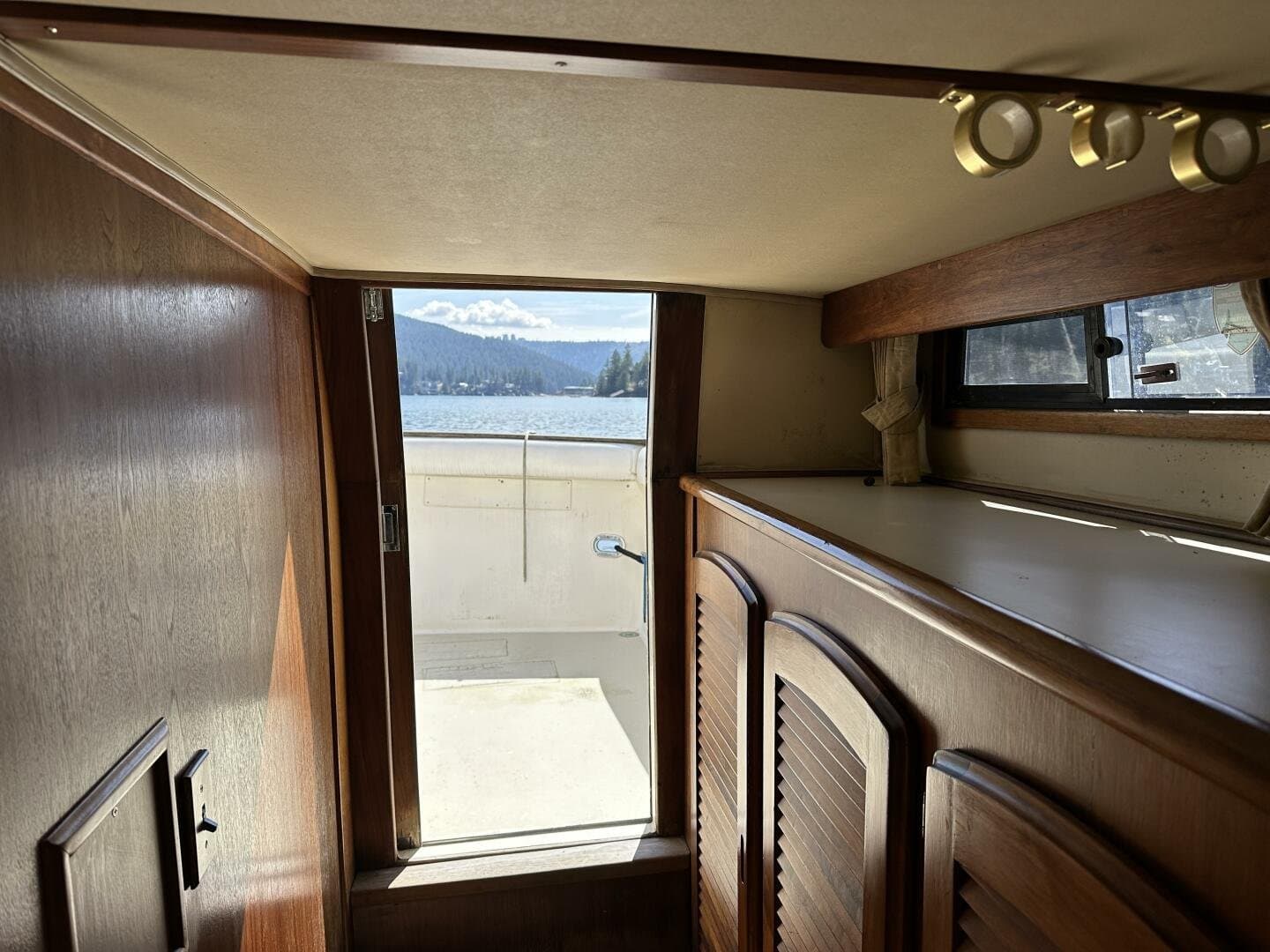 1985 Californian null