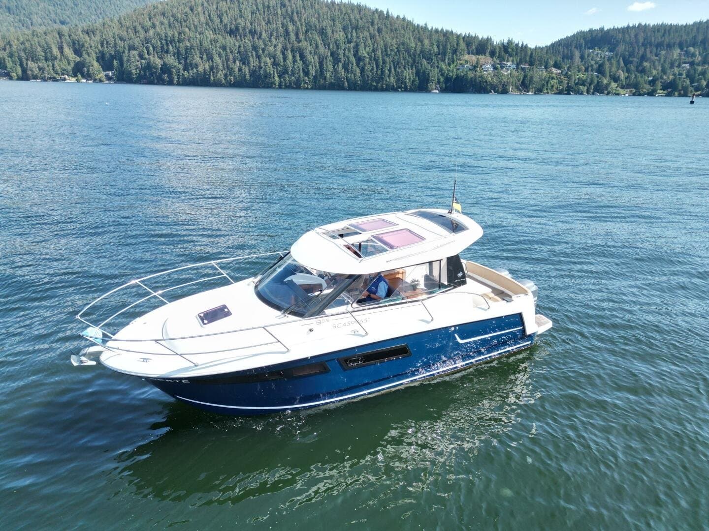 2014 Jeanneau 855 Merry Fisher