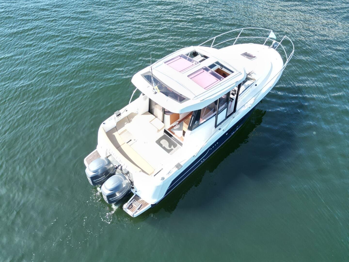 2014 Jeanneau 855 Merry Fisher