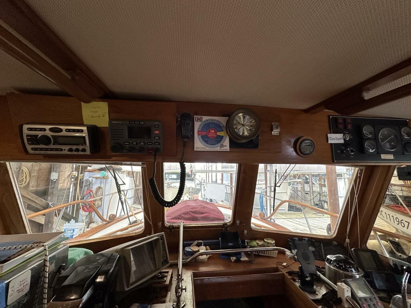 1987 Trawler 34 Tri Cabin