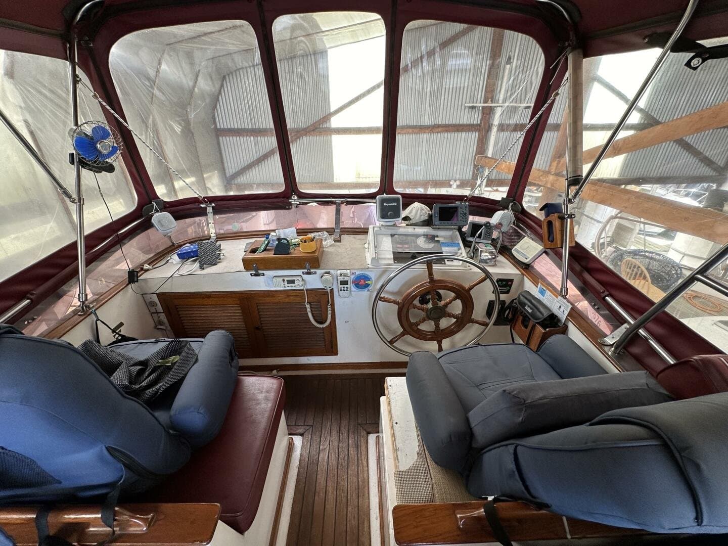1987 Trawler 34 Tri Cabin