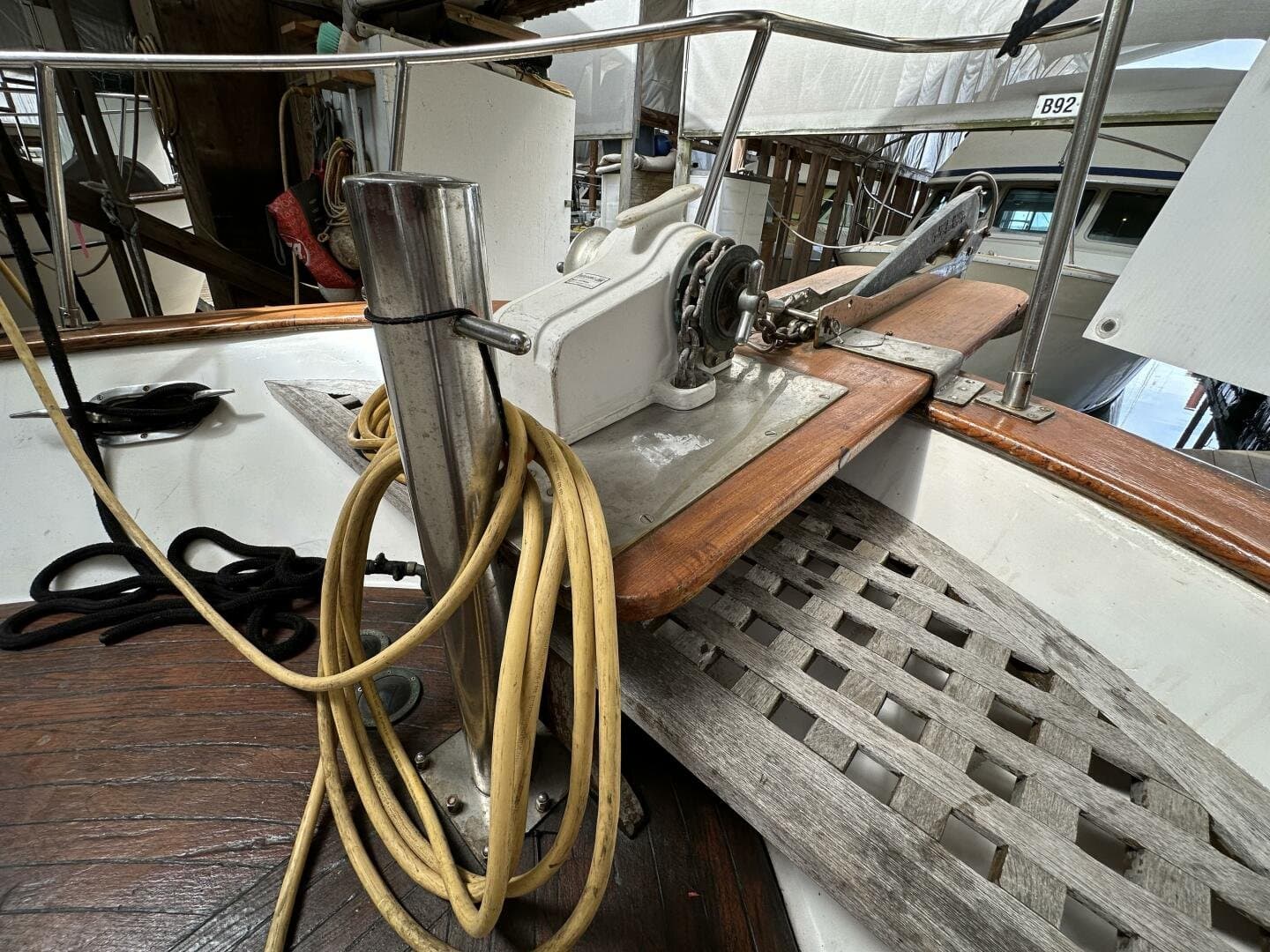 1987 Trawler 34 Tri Cabin