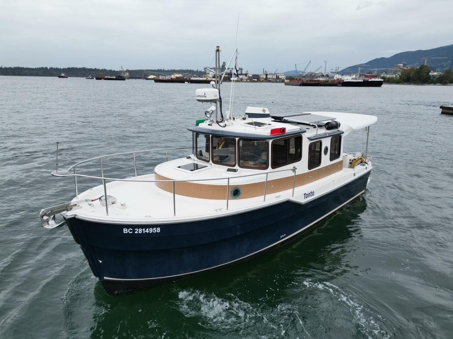 2011 Ranger Tugs null