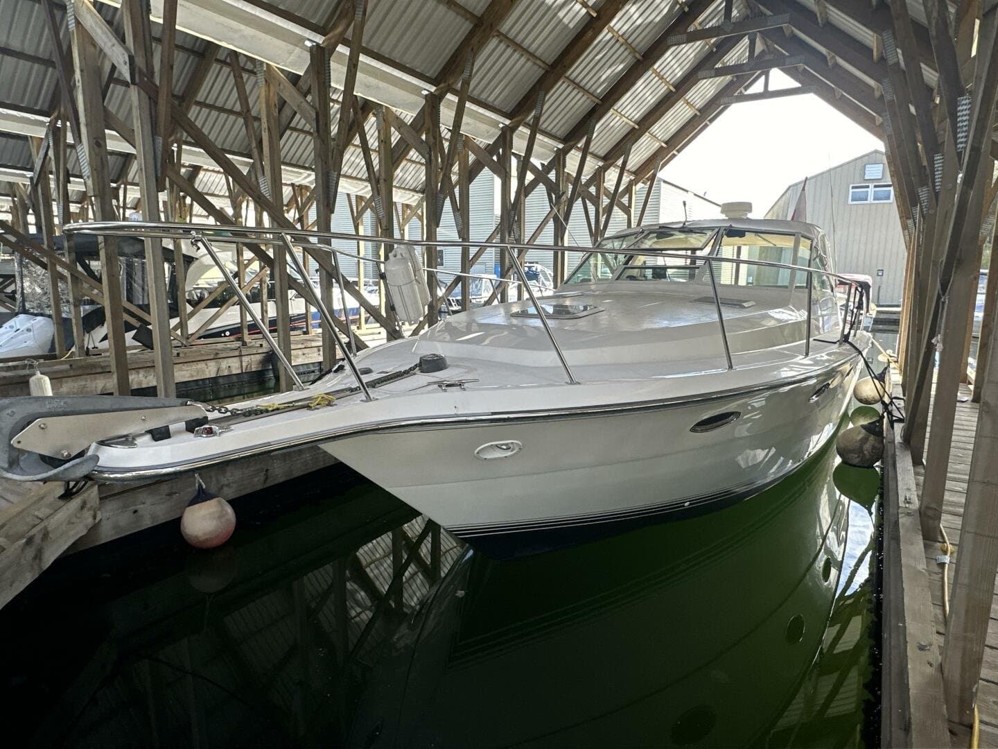 1988 Tiara Yachts 3300 Open