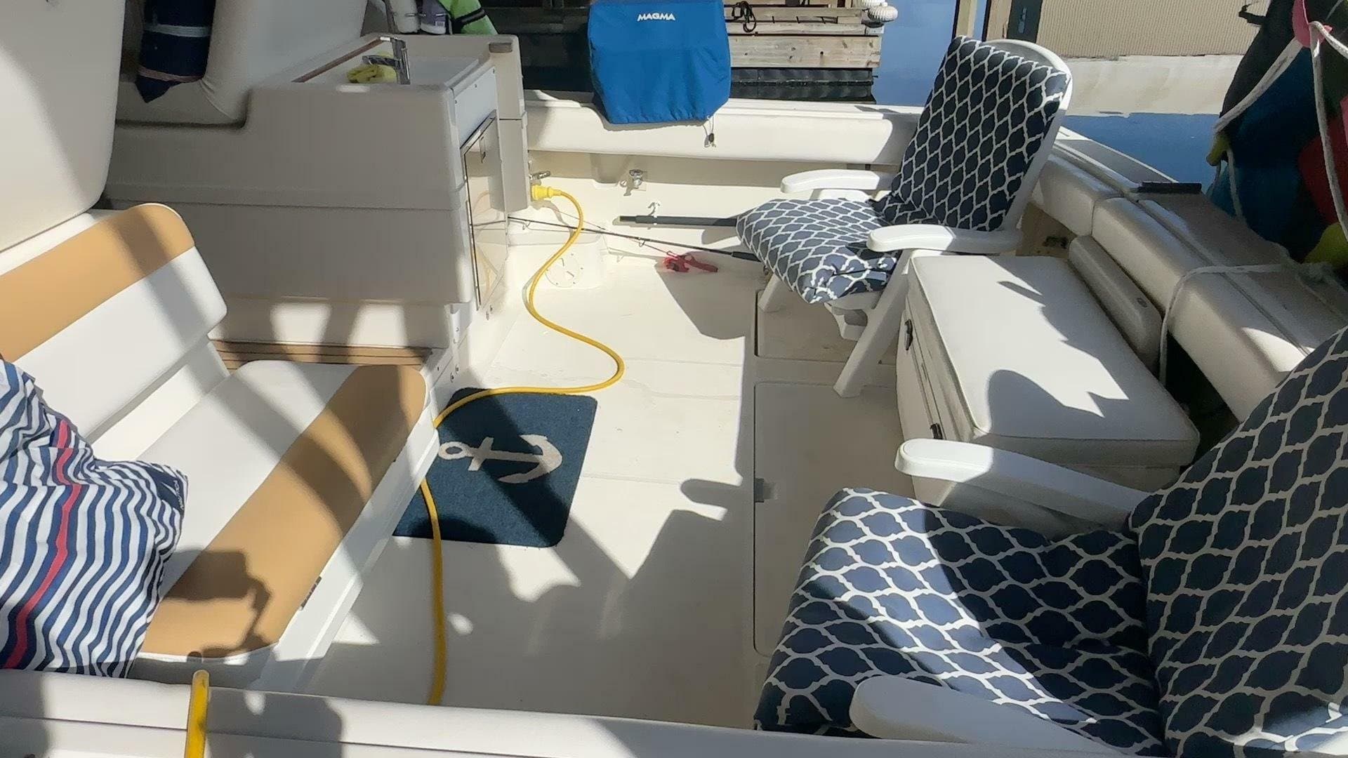 1988 Tiara Yachts 3300 Open