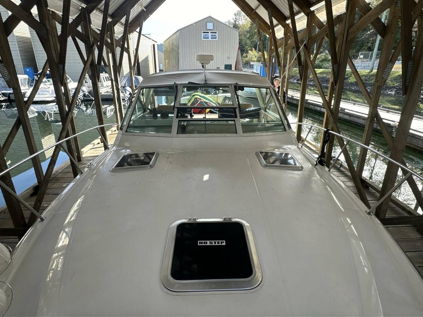 1988 Tiara Yachts 3300 Open