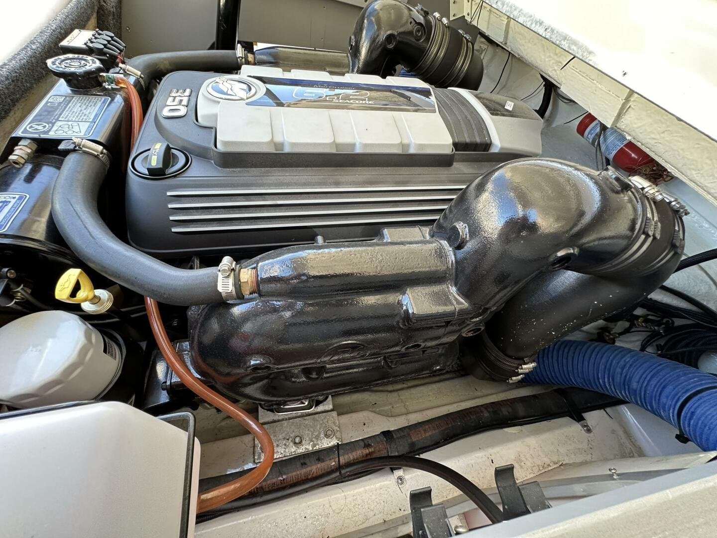 1998 Sea Ray 230 Select