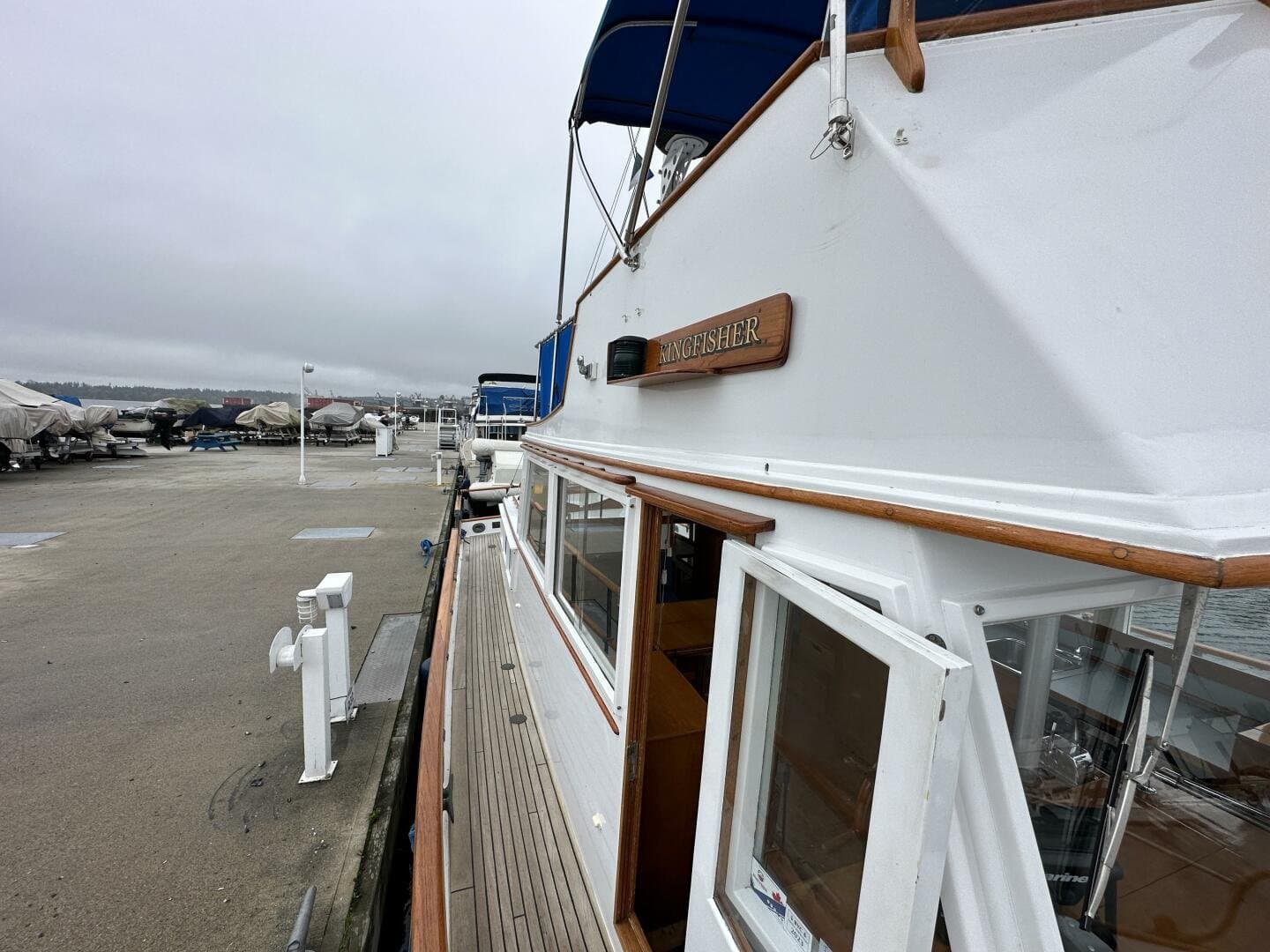 1974 Grand Banks null