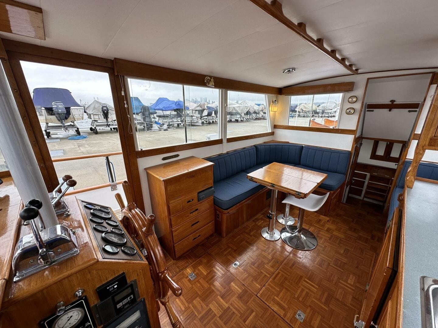 1974 Grand Banks null