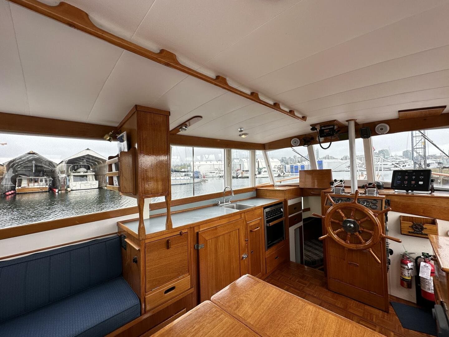 1974 Grand Banks null