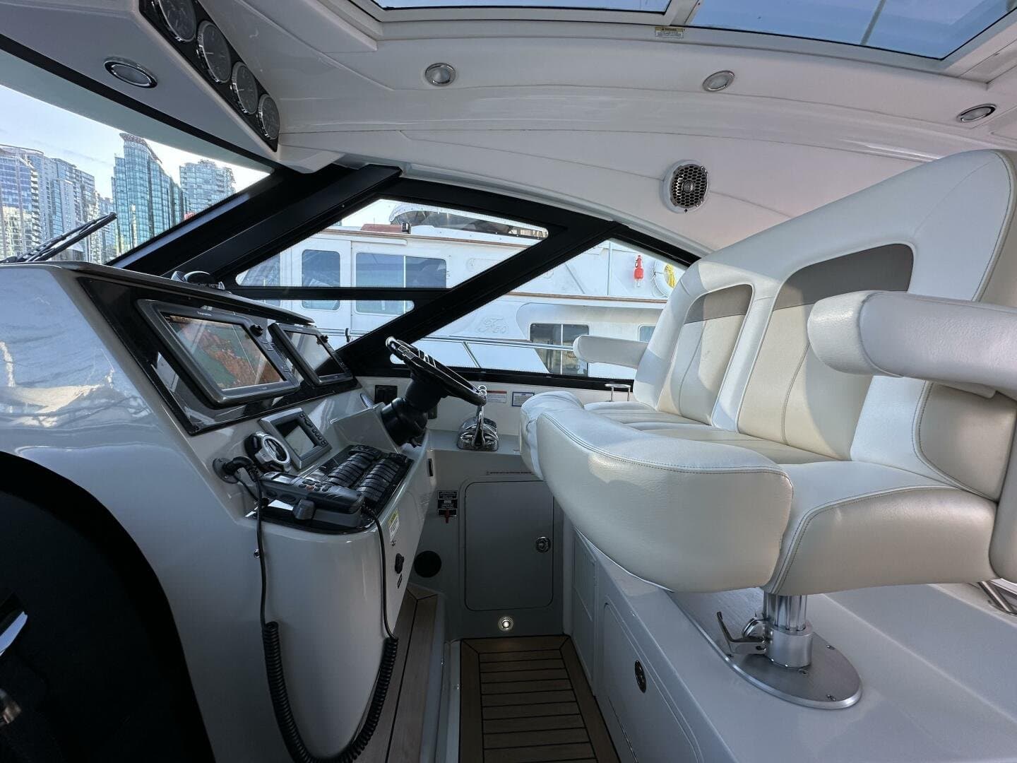 2012 Sea Ray 470 Sundancer