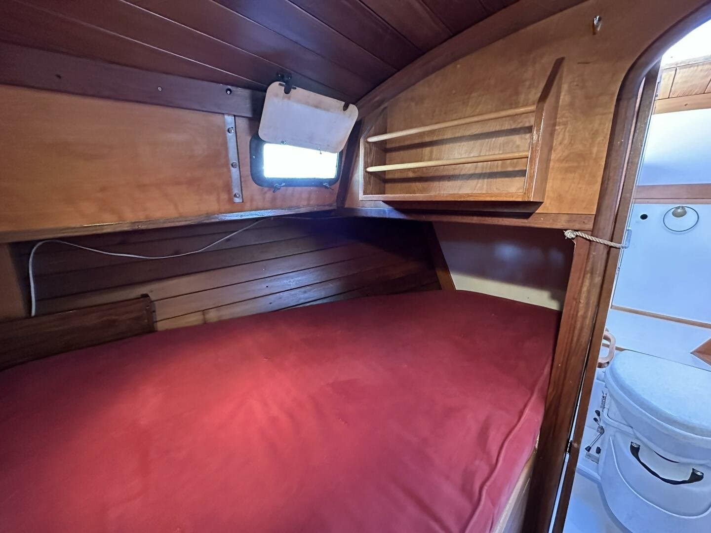 1979 Truant Offshore Pilothouse