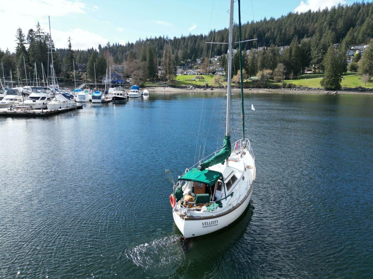 1979 Truant Offshore Pilothouse