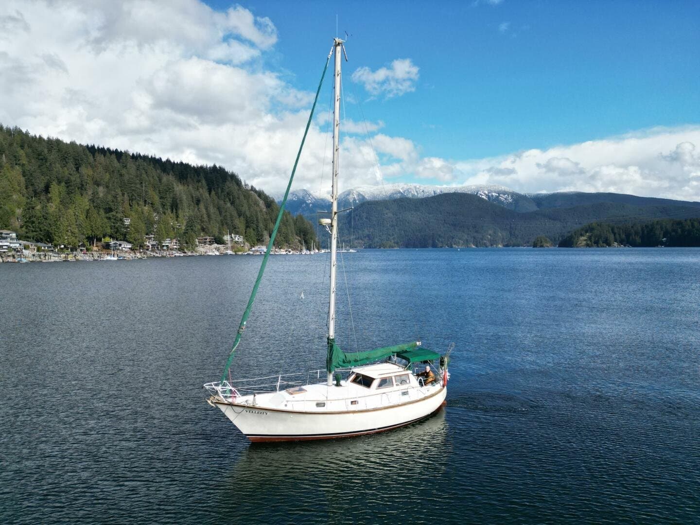 1979 Truant Offshore Pilothouse