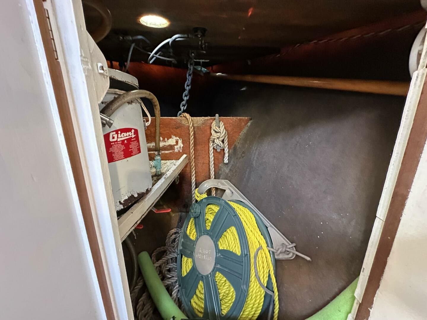 1979 Truant Offshore Pilothouse