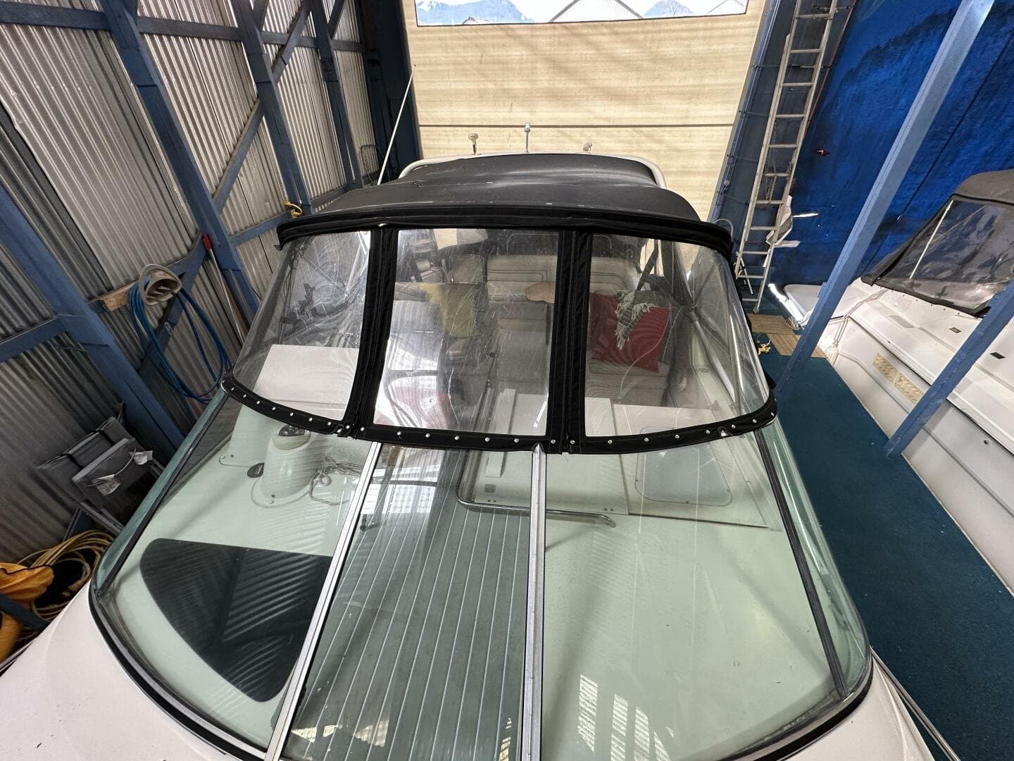 1990 Wellcraft 3300 St. Tropez