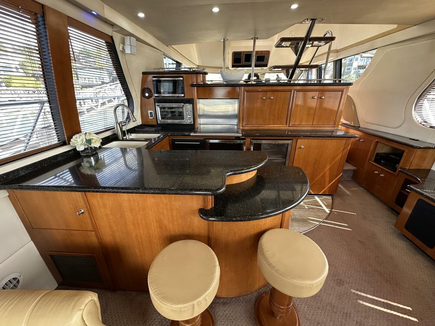 2001 Carver 570 Voyager Pilothouse