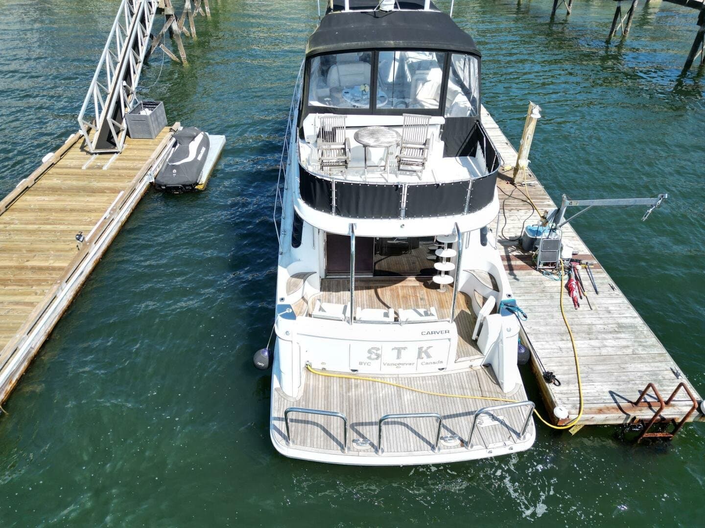 2001 Carver 570 Voyager Pilothouse