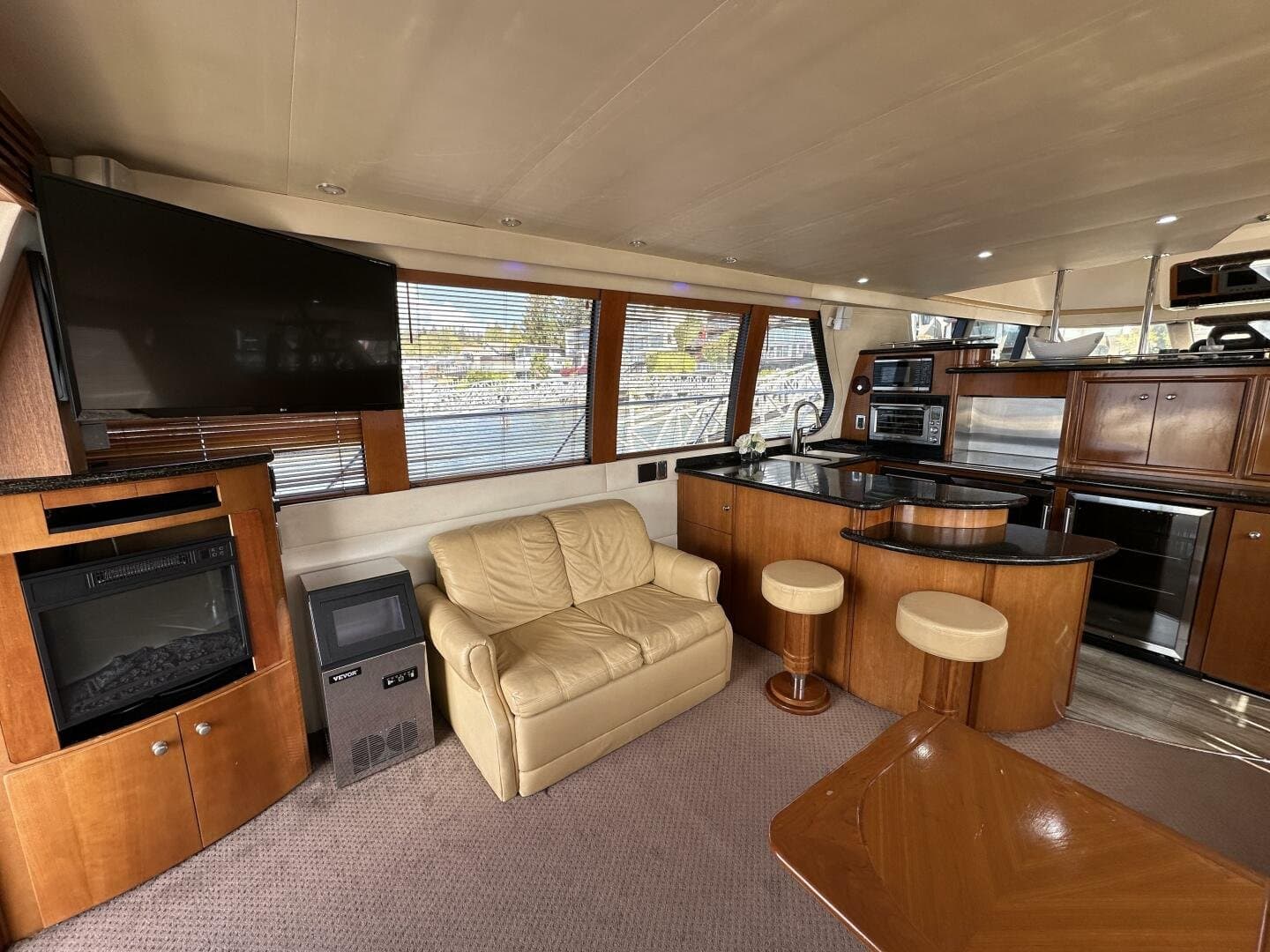 2001 Carver 570 Voyager Pilothouse