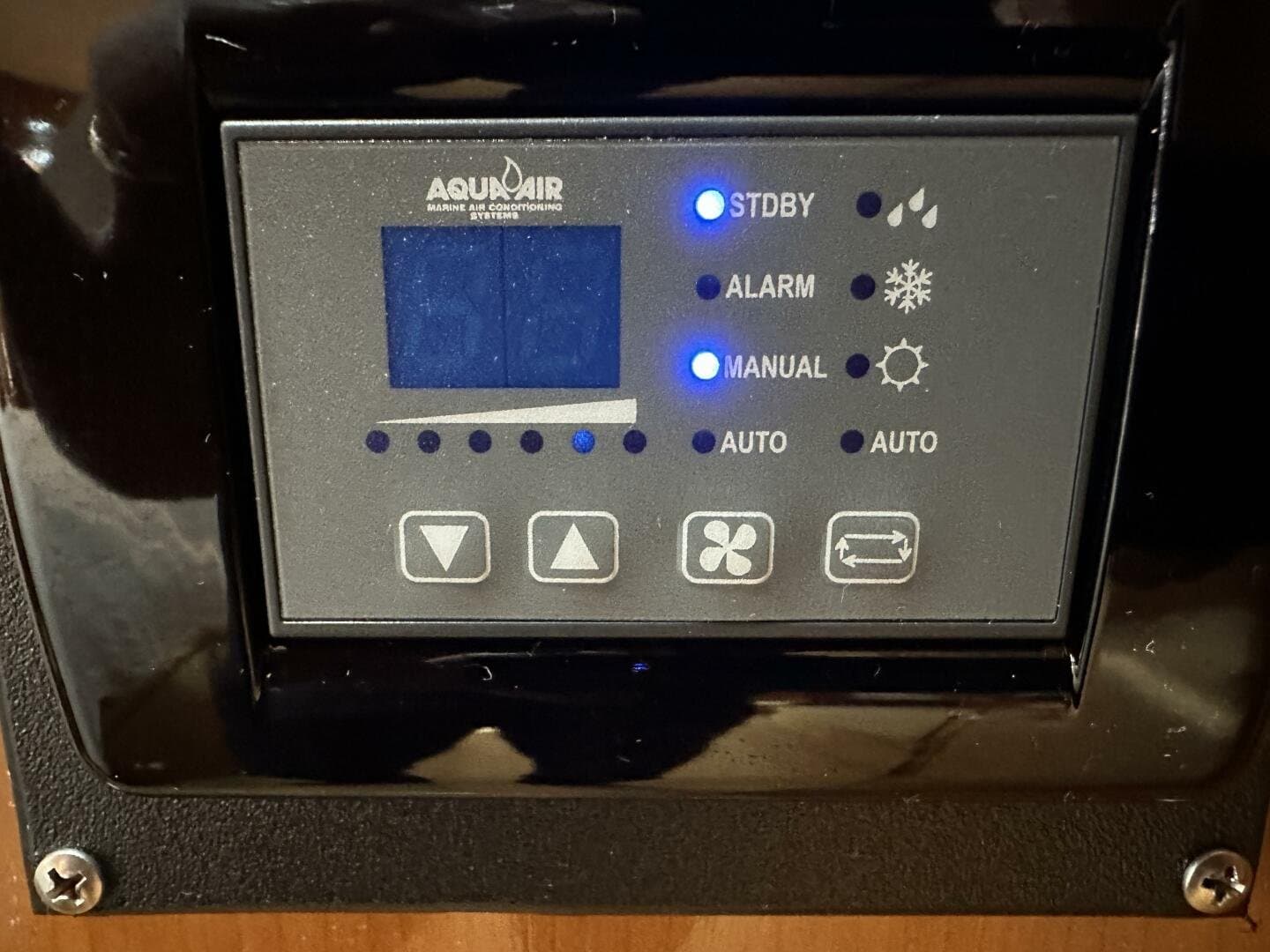 2001 Carver 570 Voyager Pilothouse