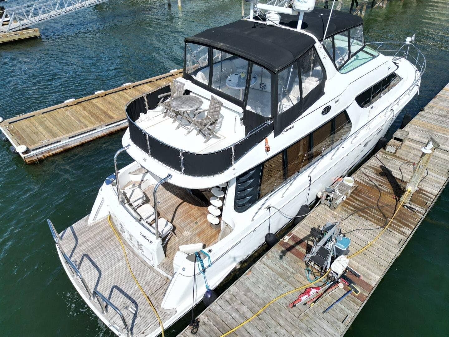 2001 Carver 570 Voyager Pilothouse