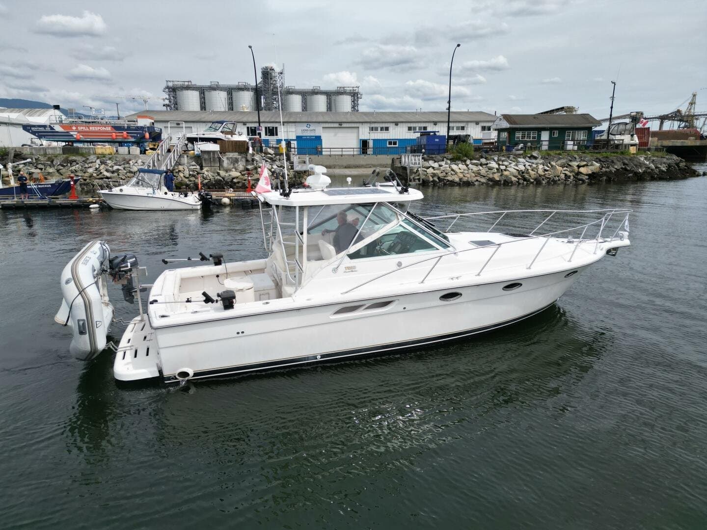 2004 Tiara Yachts 31 Open