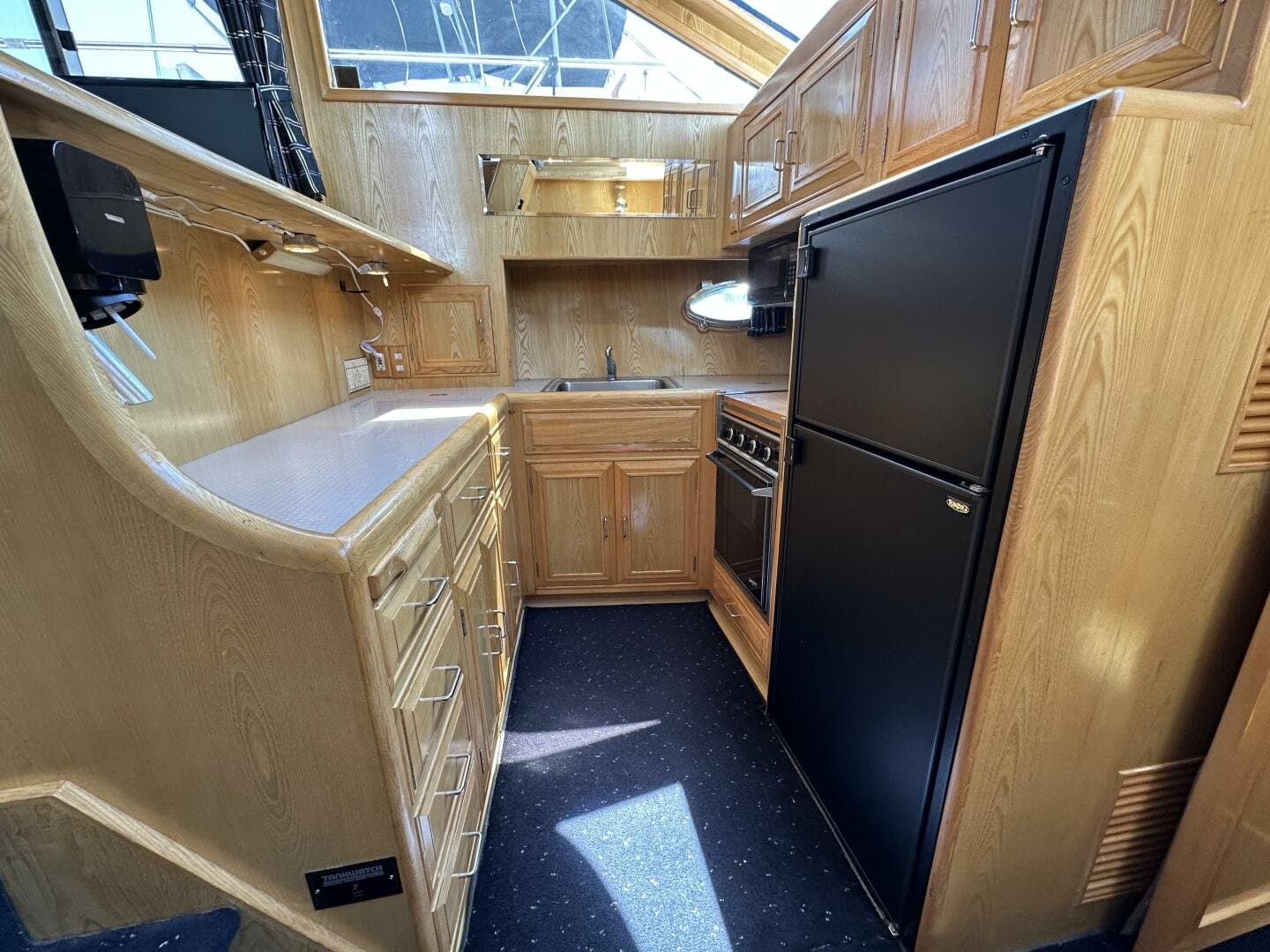 1990 Ocean Alexander 440 Sundeck