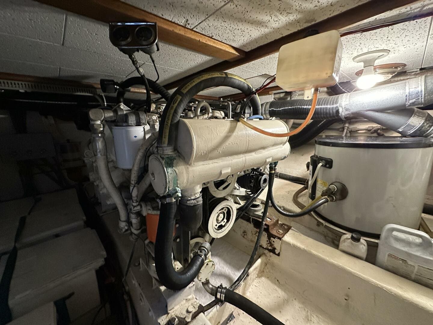 1990 Ocean Alexander 440 Sundeck