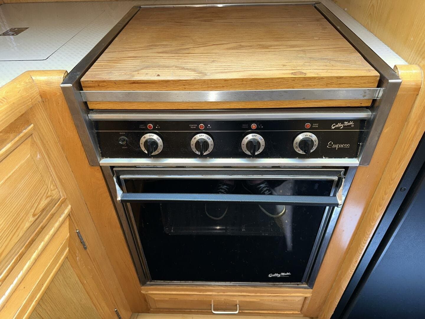 1990 Ocean Alexander 440 Sundeck