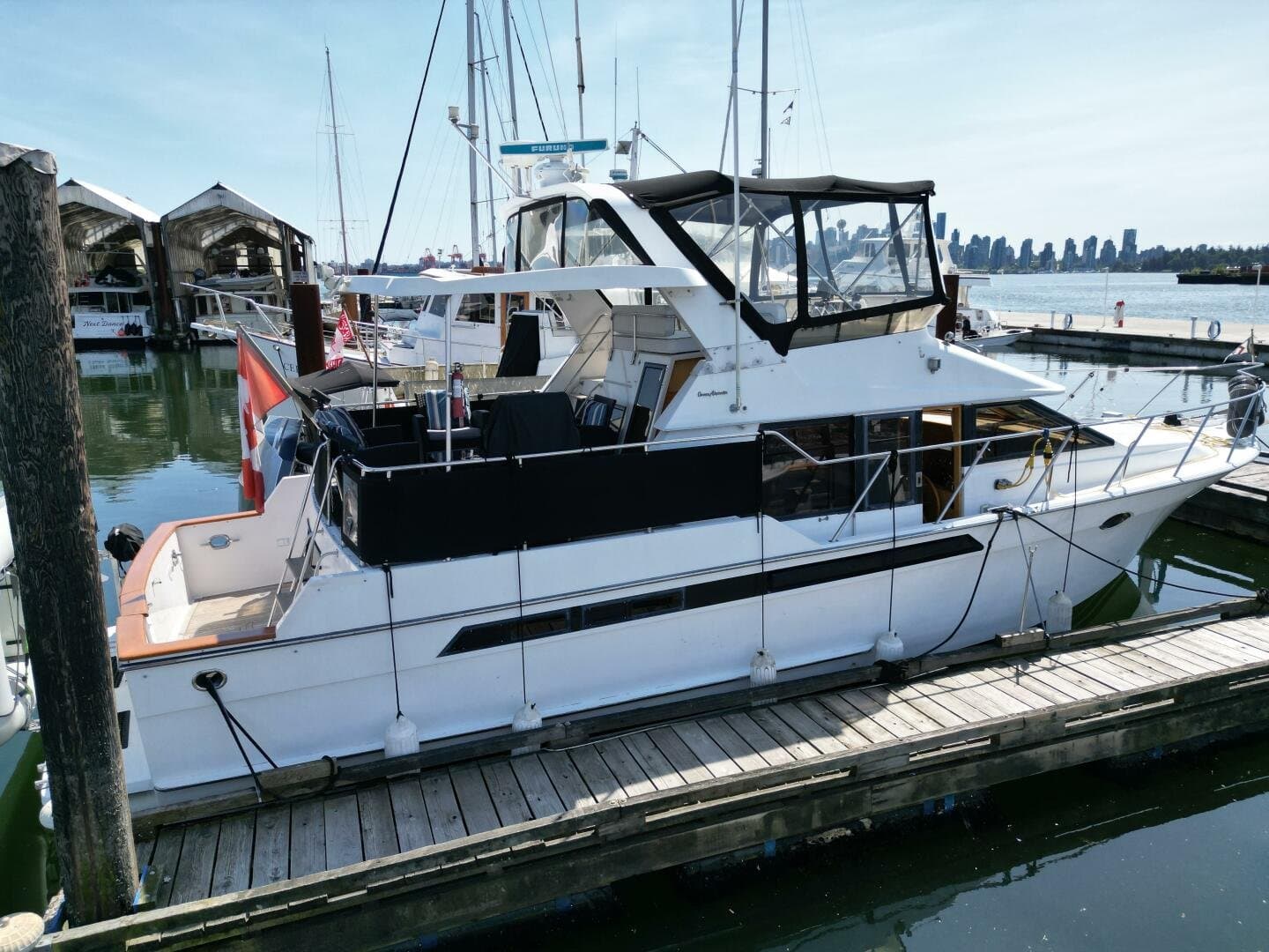 1990 Ocean Alexander 440 Sundeck