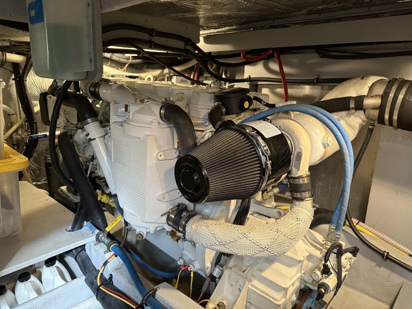 2006 Meridian 411 Sedan Bridge