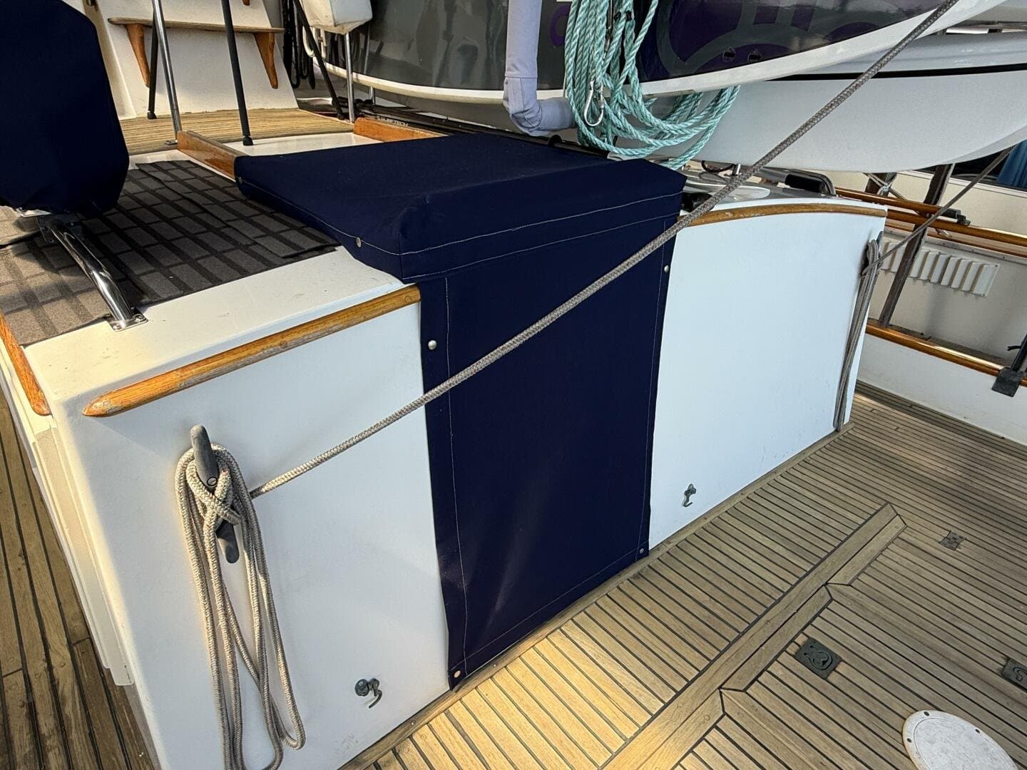 1980 Grand Banks Classic