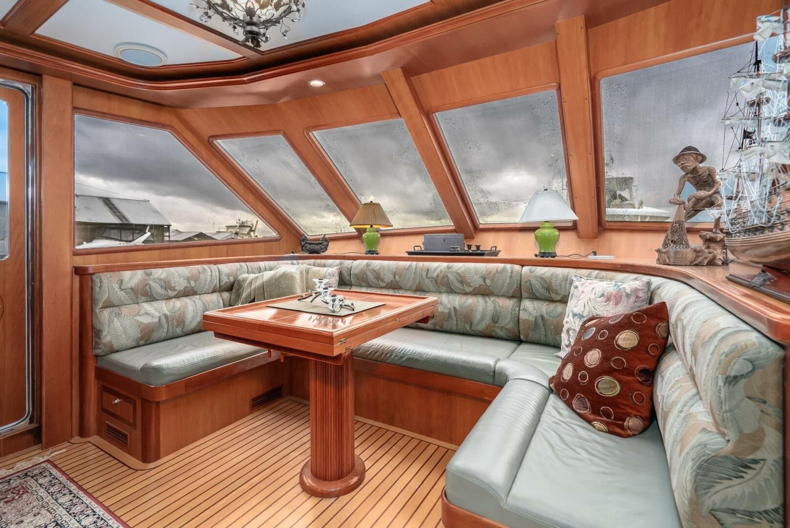 2005 President Skylounge