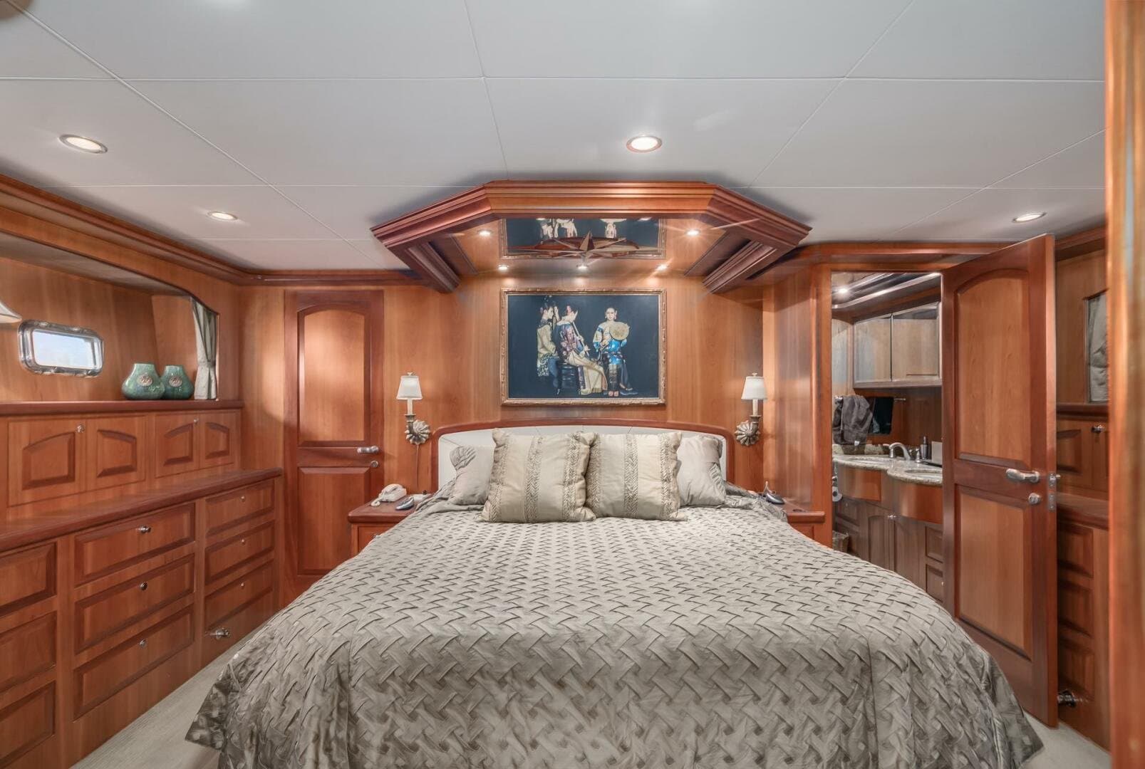 2005 President Skylounge