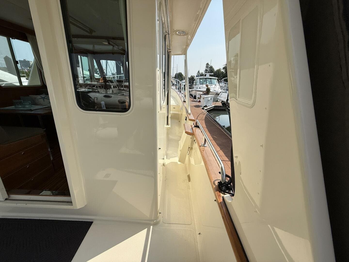 2011 North Pacific 38 Sedan