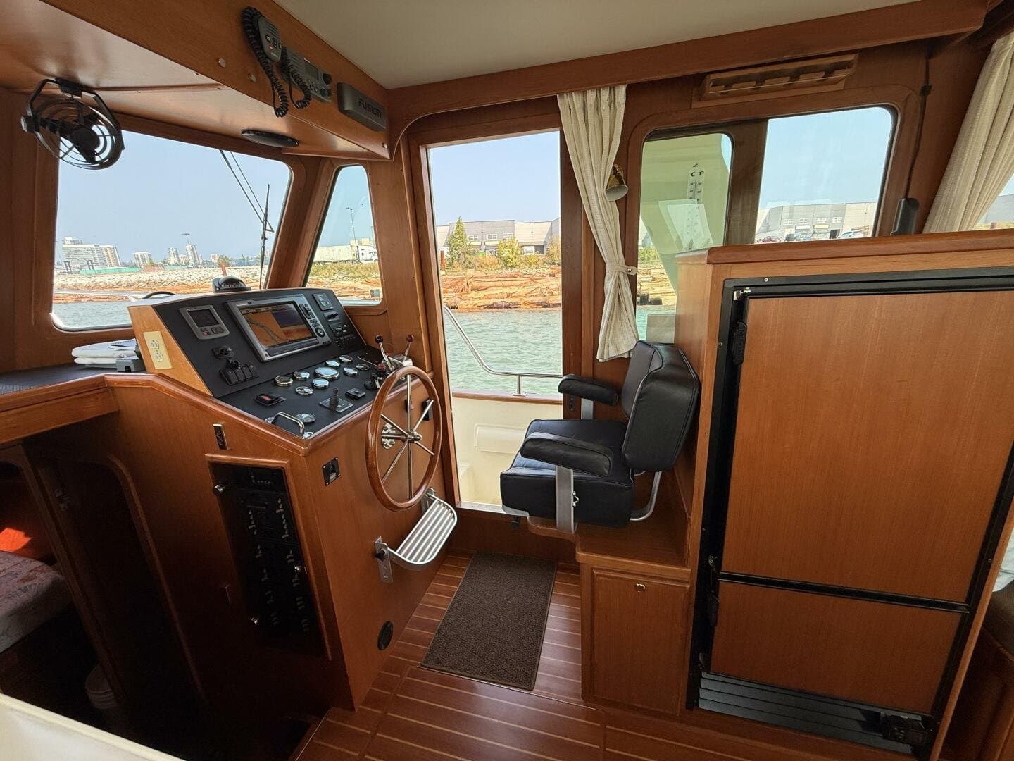 2011 North Pacific 38 Sedan