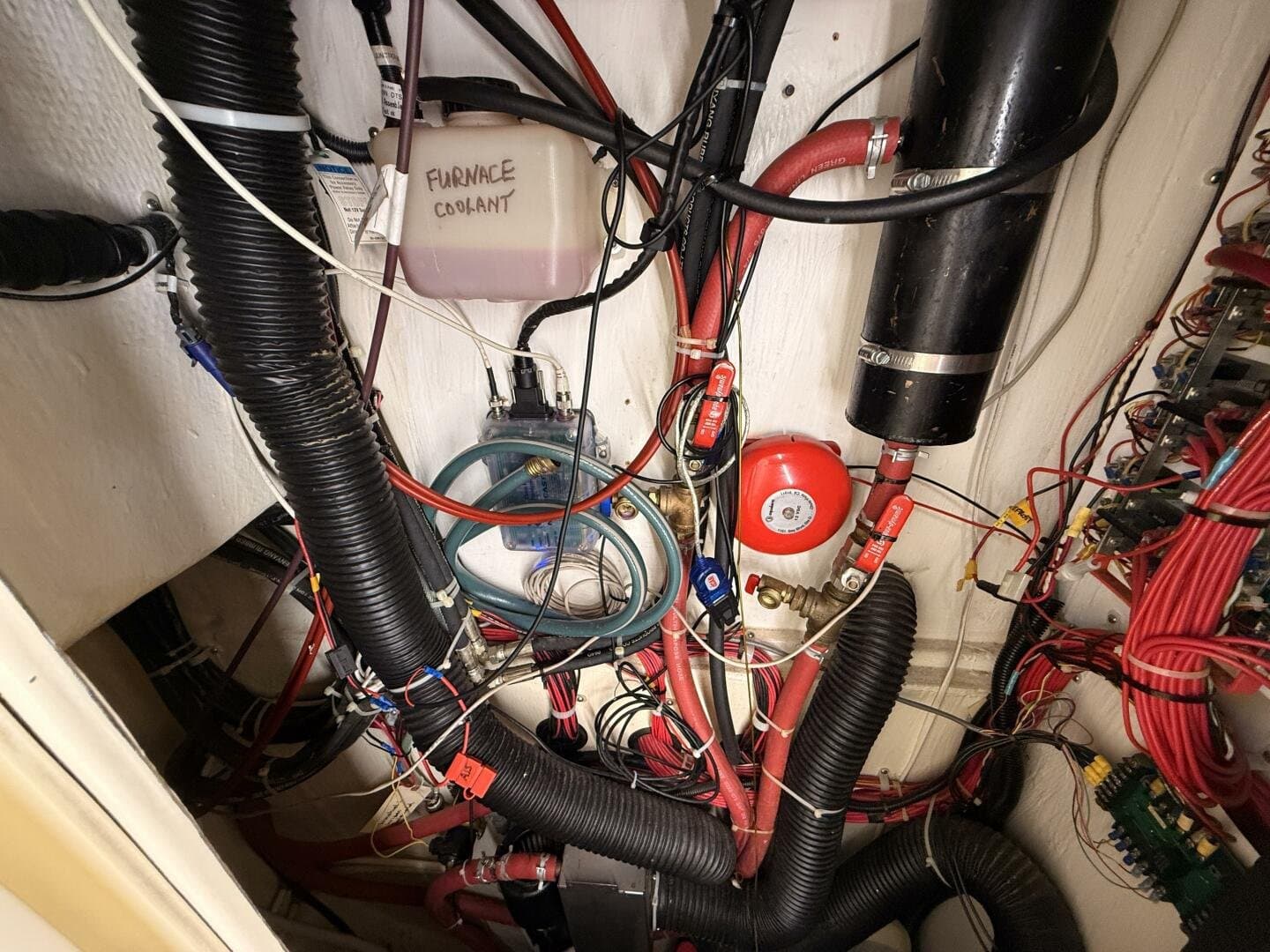 2011 North Pacific 38 Sedan