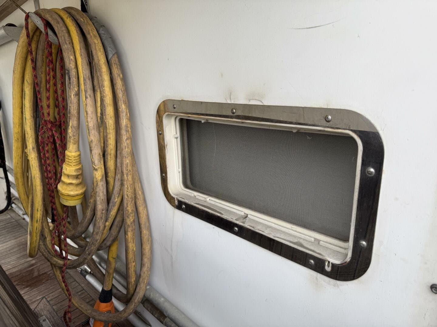 1989 Jefferson 52 Victory Yacht