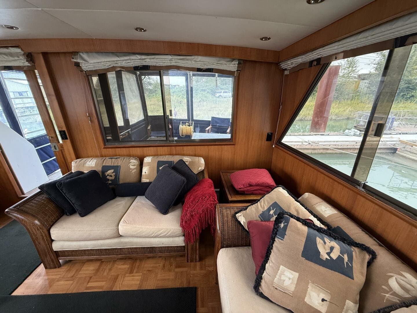 1989 Jefferson 52 Victory Yacht