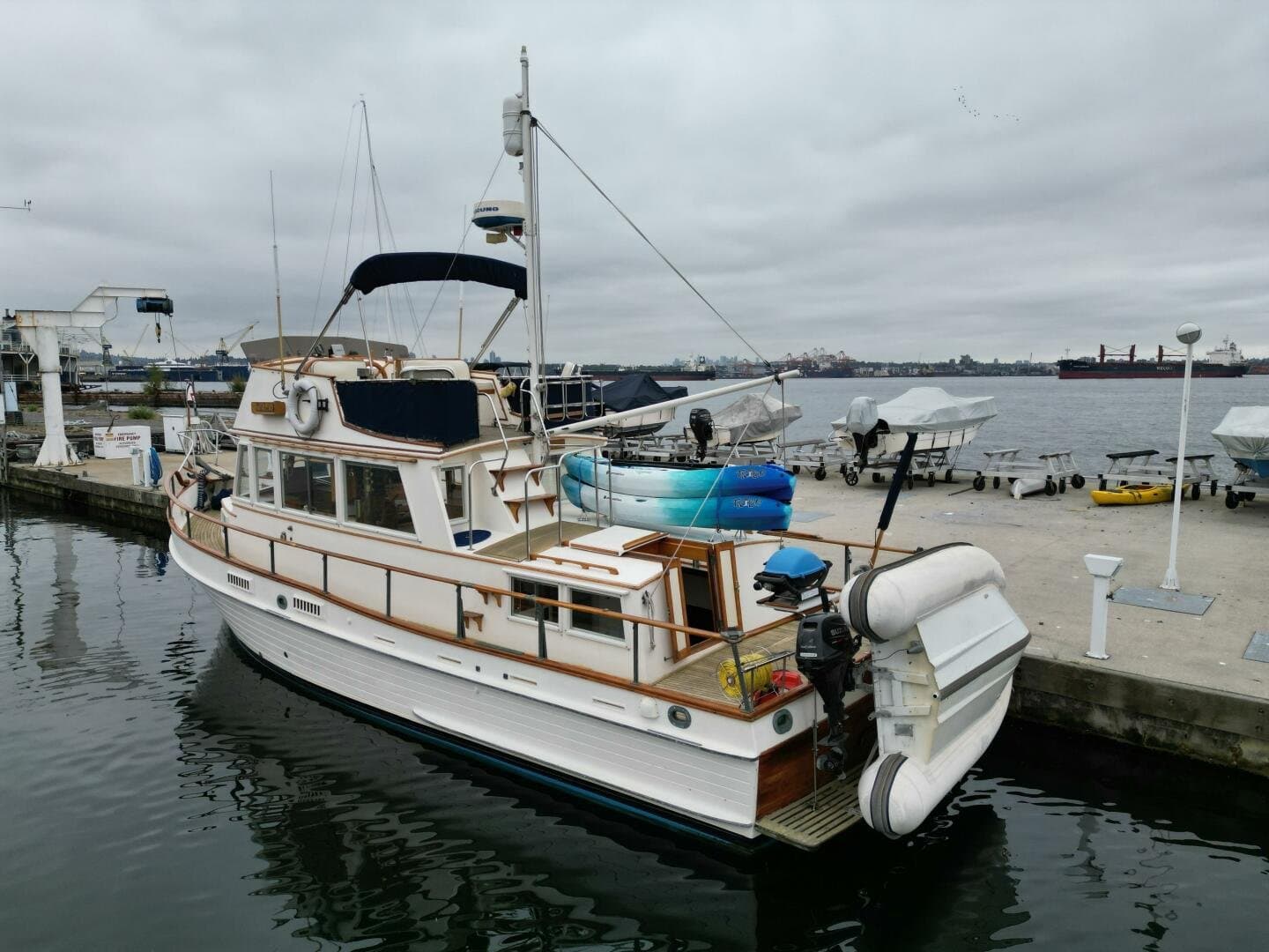1974 Grand Banks 36 Classic